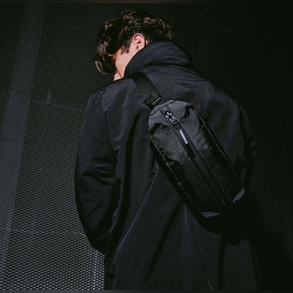 Aer City Sling 2 X-Pac in Black - Picture 15 of 15